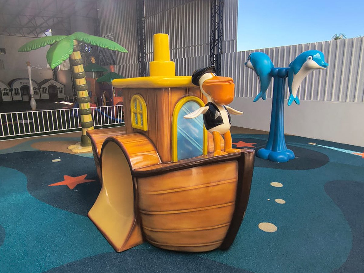Barco pelicano